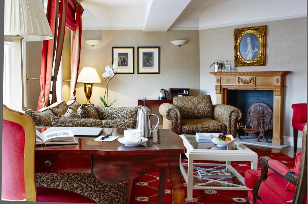 Castle House Отель 3*